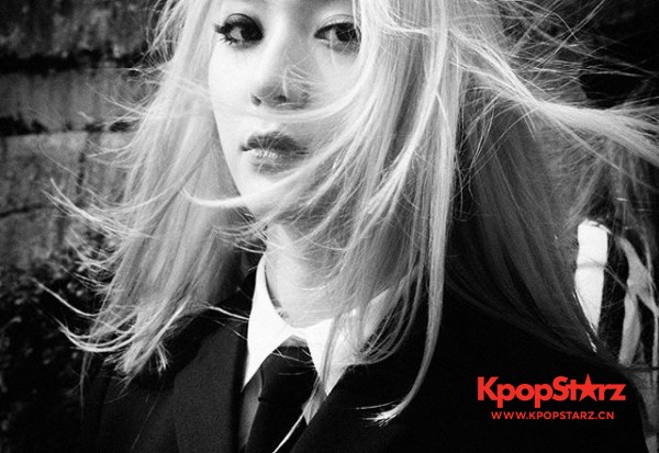 krystal变身晶哥金发妩媚霸气
